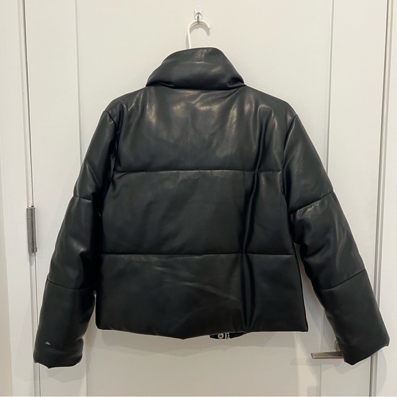 Abercrombie and Fitch mini puffer jacket - Picture 5 of 7